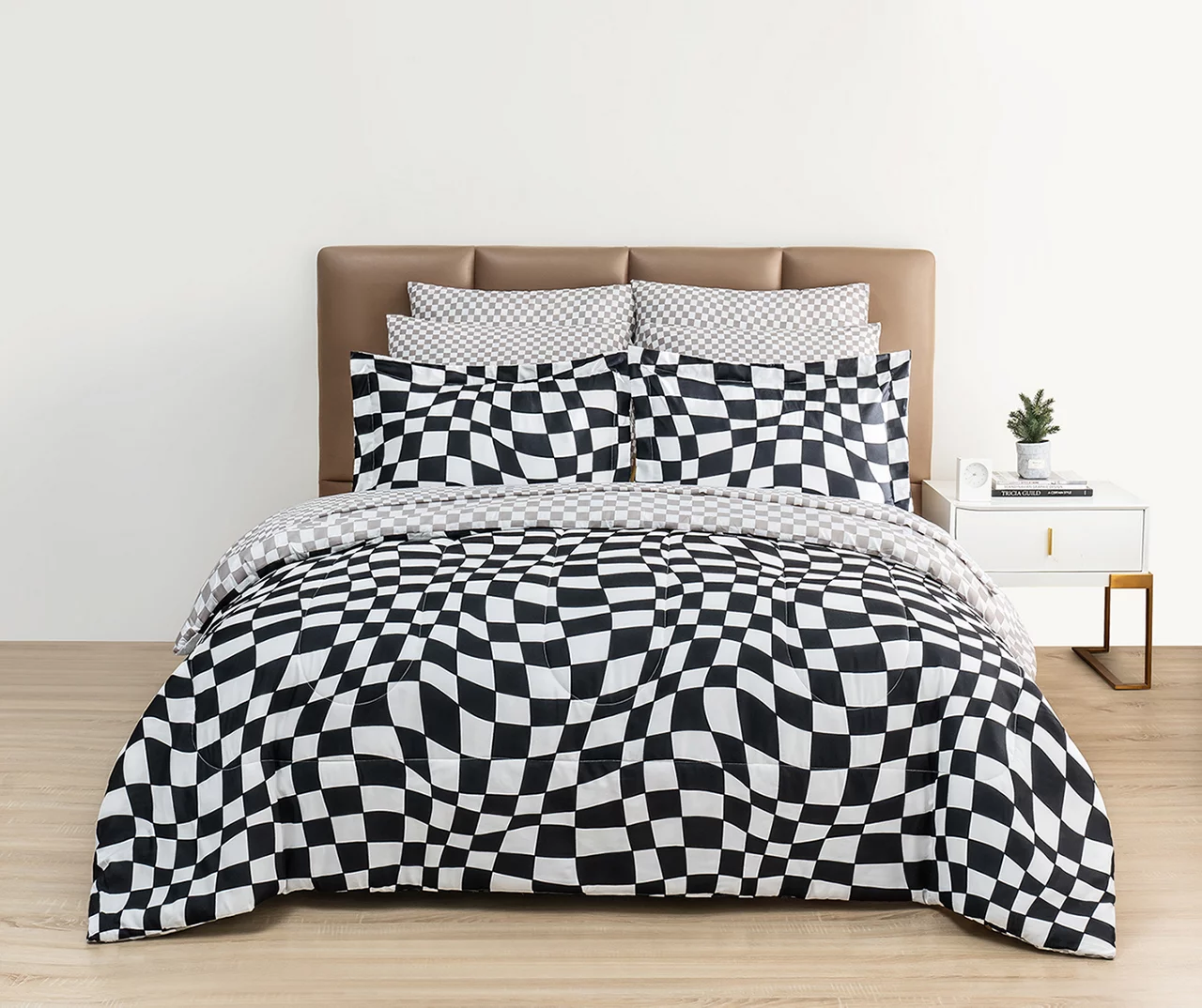Euphoric Expression Black Wavy Checkerboard Reversible Full 9-Piece Bed-in-a-Bag Set 1 Euphoric Expression Black Wavy Checkerboard Reversible Full 9-Piece Bed-in-a-Bag Set
